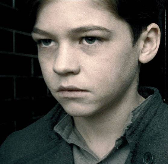 tomriddle نیم‌رخ